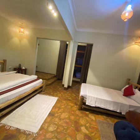 Afro Smile Hotel & Guest House - Jinja Extérieur photo