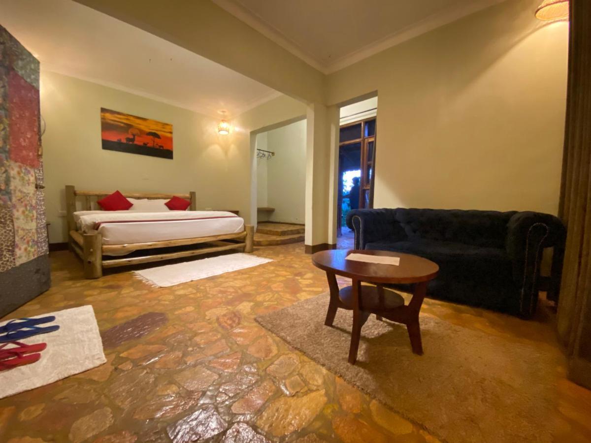 Afro Smile Hotel & Guest House - Jinja Extérieur photo