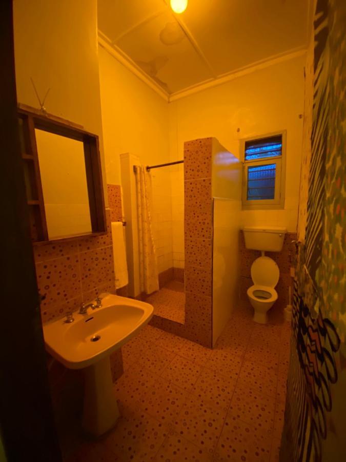 Afro Smile Hotel & Guest House - Jinja Extérieur photo