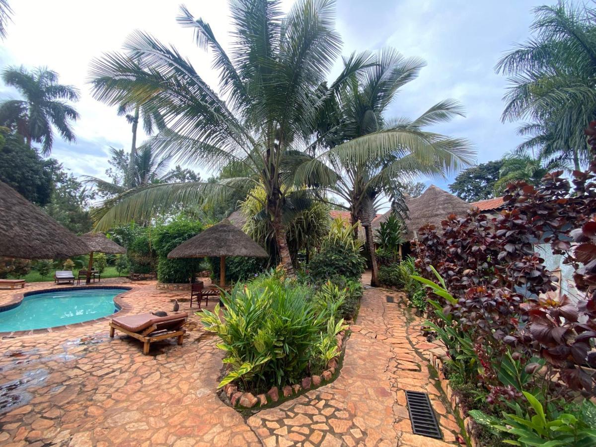Afro Smile Hotel & Guest House - Jinja Extérieur photo